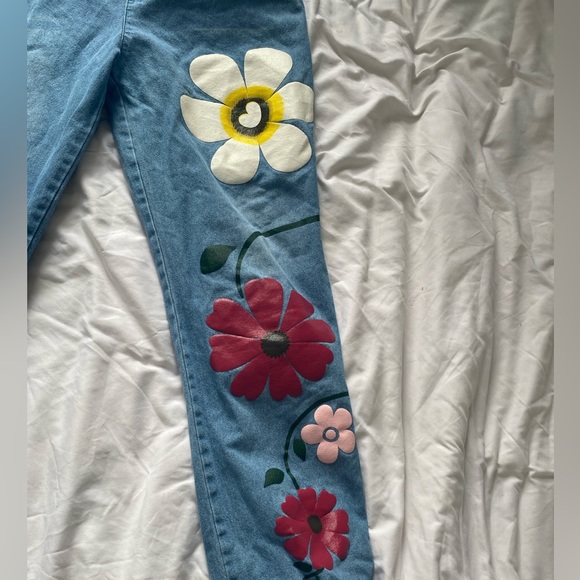 Overalls With Cute Flower Print !! - Picture 3 of 4